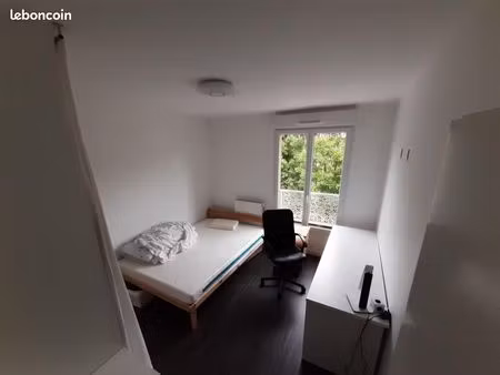 chambre 1 pièce 12 m²