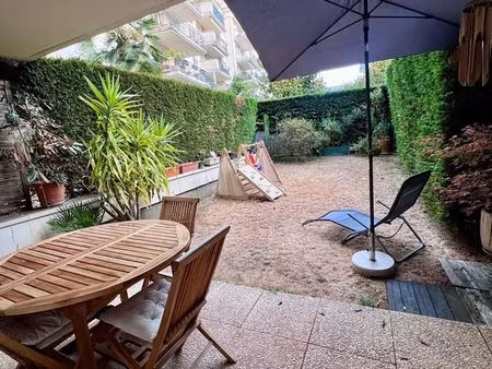 beau f3 avec terrasses et jardin