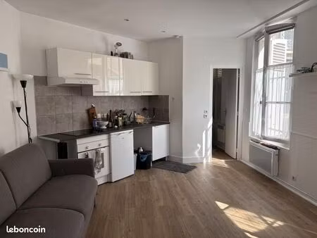 studio 1 pièce 23 m²