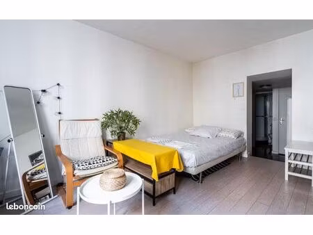 studio 1 pièce 23 m²