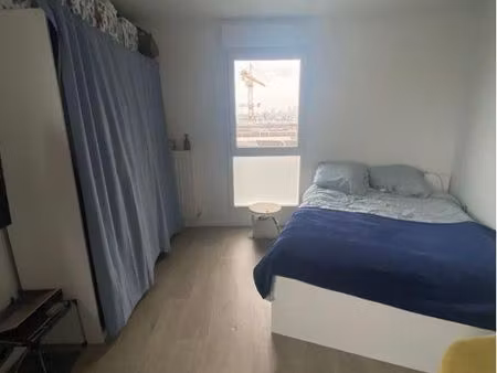 studio 1 pièce 28 m²