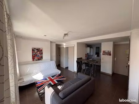 chambre 4 pièces 69 m²