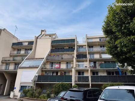 appartement 2 pièces 64 m²