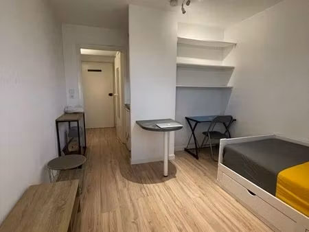 charmant studio meublé