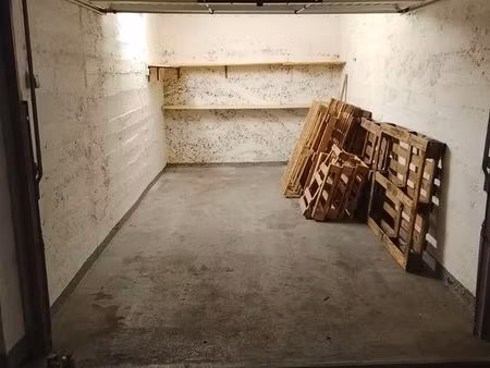garage/box stalingrad/grands boulevards