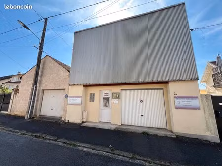 local commercial a louer