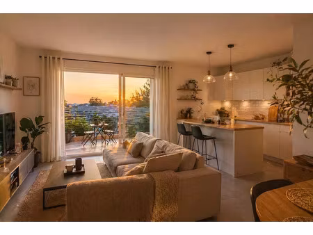 vente appartement 2 pièces 45.76 m² à sanary-sur-mer (83110)  295 000 €