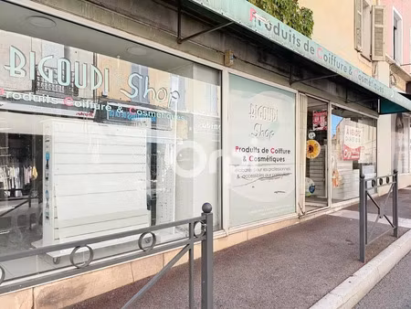 vente commerce 50 m² saint-raphaël (83700)