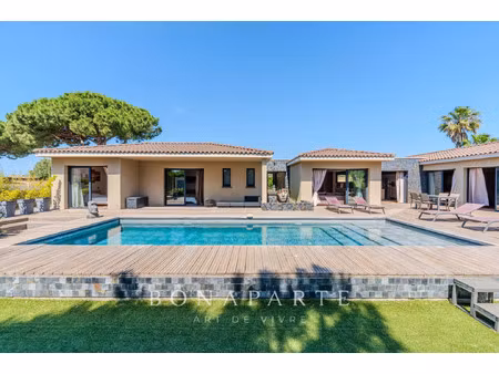 villa de luxe à vendre dans le quartier le grau d'agde