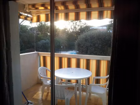 location appartement 1 pièce 23 m² à saint-raphaël (83530)