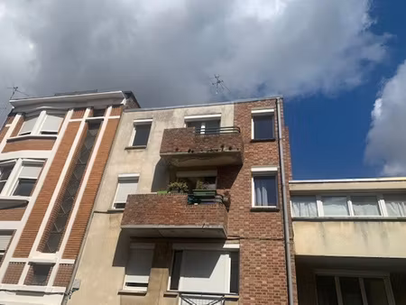 vauban  f3 avec balcon et parking privé intérieur 