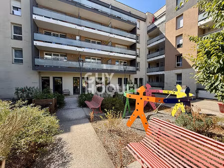 résidence domitys - appartement t2 avec balcon