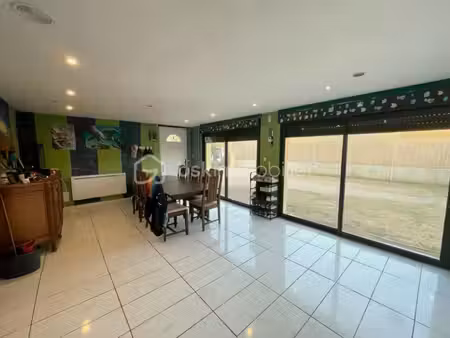maison de 115 25 m² à aoste