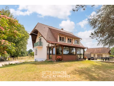 maison de campagne avec un ancien four à pain  dépendance et vue dégagée sur la campagne