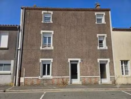 vente maison au longeron (49710) : à vendre / 106m² le longeron