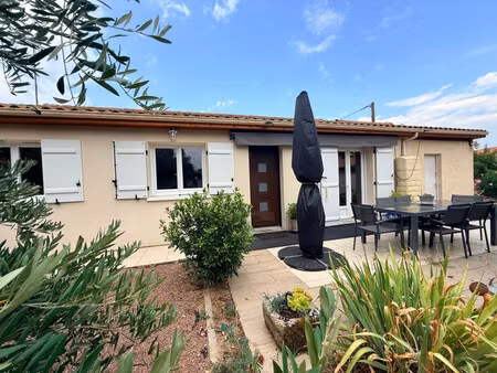 maison de plain-pied - 3 chambres - garage - climatisation
