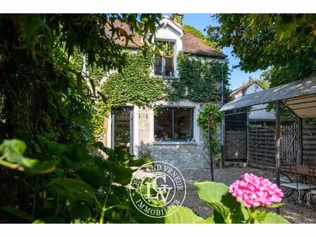 samois sur seine - maison de charme et son jardin avec vue seine