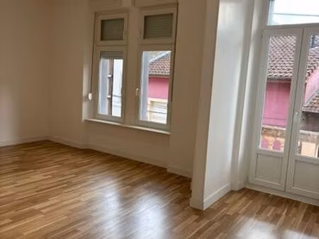 appartement 80 m² entièrement refait à neuf – audun-le-tiche