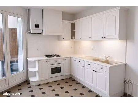 grand appartement 2p+c quartier ampère/bouchayer