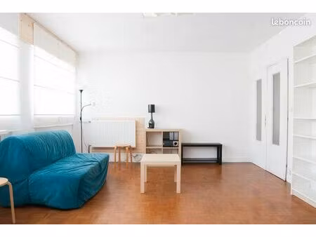 location meublée appartement 2 pièces 55 m² + parking + jardin