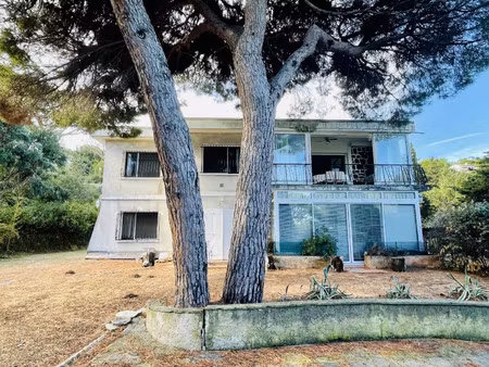 maison de luxe à vendre dans le quartier zone est diffuse
