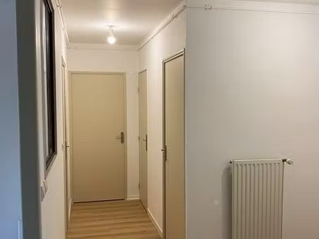 location t2 54 m2 + garage saint chamond centre