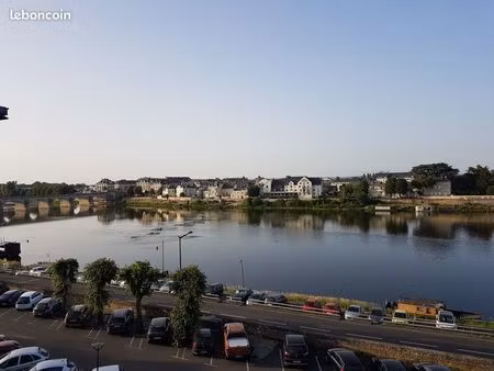t2 meublé 40 m² – vue loire – idéal étudiant(e) – 540 charges comprises