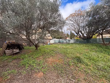 vente terrain 400 m² à toulon (83000)  265 000 €