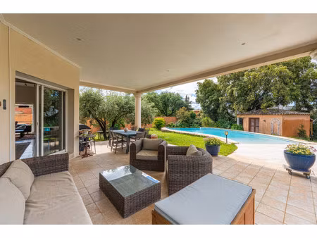 maison de luxe à vendre à boisseron