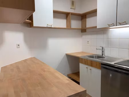 location appartement 2 pièces 44 m² à lyon 5ème (69005)  965 €