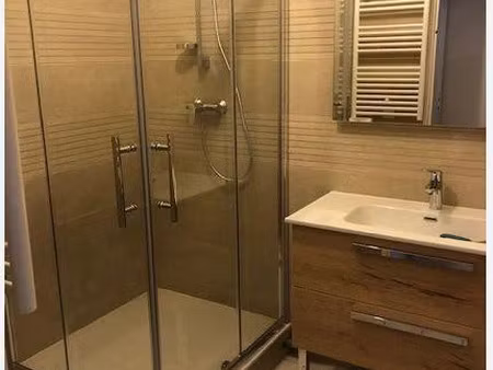 location meublée appartement 2 pièces 51 m² à lyon 8ème (69008)  950 €