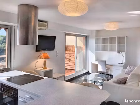 location appartement 1 pièce 33 m² à nice (06000)  990 €