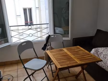 location meublée appartement 1 pièce 18 m² à paris 11ème (75011)  825 €