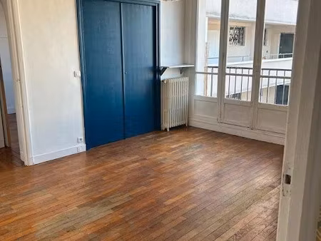 location appartement 2 pièces 45 m² à paris 15ème (75015)  1 460 €