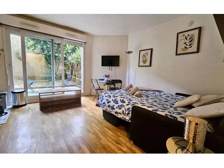 location meublée appartement 1 pièce 23 m² à clichy (92110)  900 €