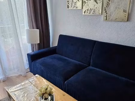 location meublée appartement 2 pièces 35 m² à puteaux (92800)  1 191 €