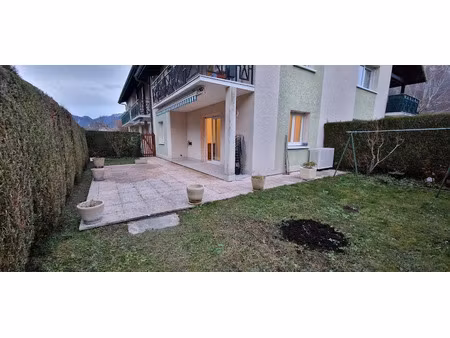 location meublée appartement 2 pièces 53 m² à seythenex (74210)  900 €