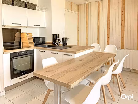 location meublée appartement 3 pièces 47 m² à lorient (56100)  736 €