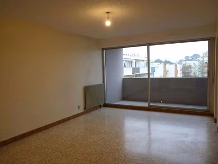 location appartement 3 pièces 47 m² à montpellier (34000)  770 €