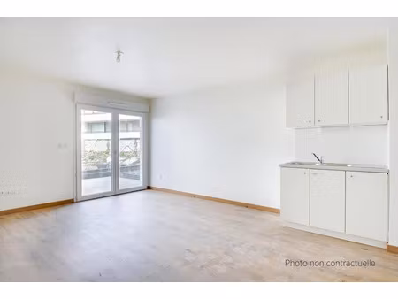 location appartement 3 pièces 67 m² à rouen (76000)  702 €