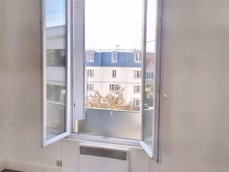 location appartement 1 pièce 23 m² à suresnes (92150)  700 €