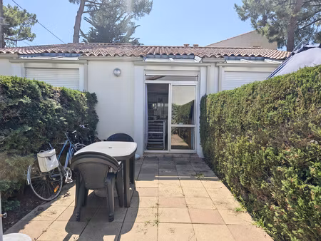 appartement deux couchages avec jardin à 400m de la plage de