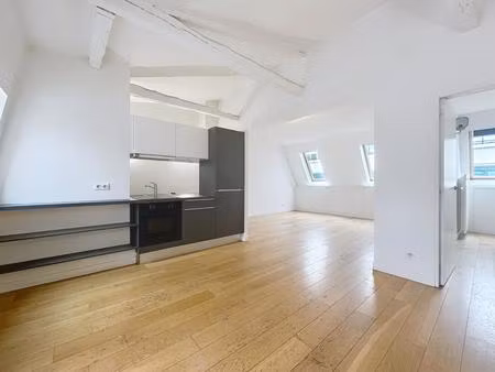 t2 non meublé 56.3m²  rue paul baudry - paris (8)