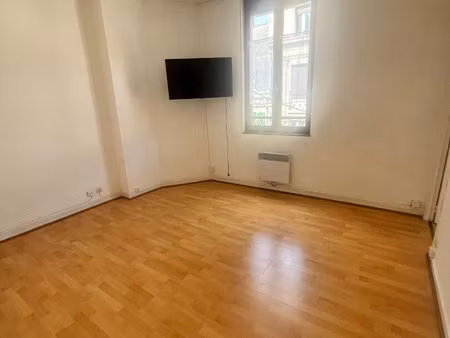 appartement de 2 pièces à louer à reims - calme et idéalement situé !