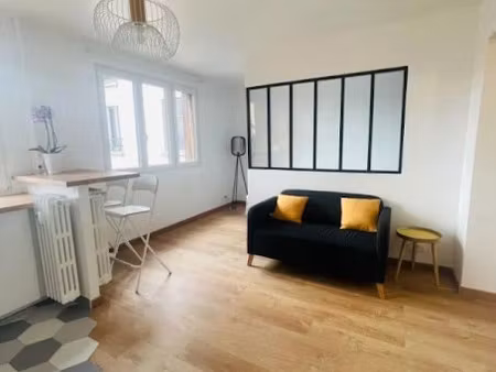 location meublée appartement 1 pièce 36 m² à saint-denis (93200)  908 €