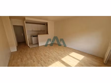 location appartement 1 pièce 31.4 m² à paris 14ème (75014)  993 €