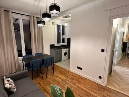 location meublée appartement 2 pièces 36 m² à courbevoie (92400)  1 300 €
