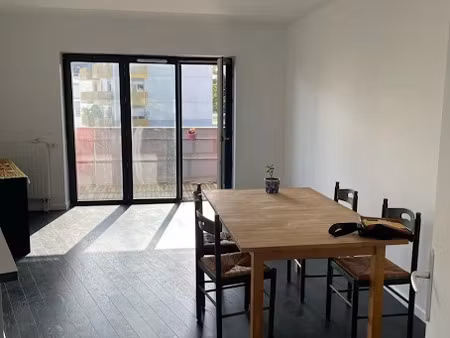 location meublée appartement 2 pièces 46 m² à ivry-sur-seine (94200)  1 172 €