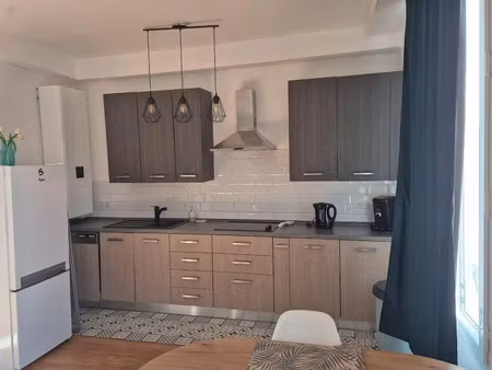 location meublée appartement 2 pièces 37 m² à nice (06000)  1 180 €