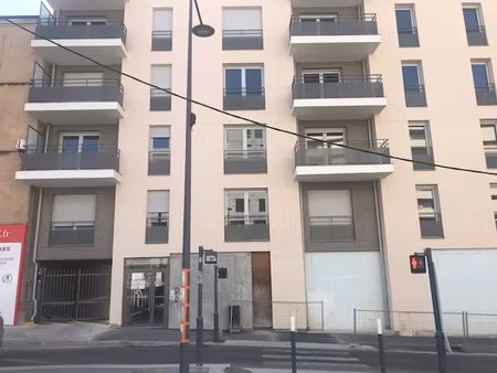 location appartement 3 pièces 60 m² à villejuif (94800)  1 395 €